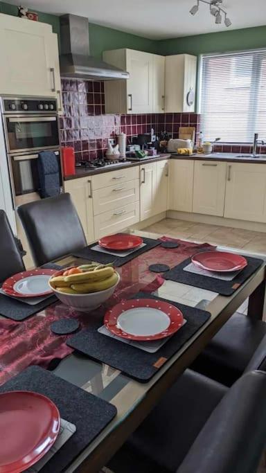Villa House With Free Parking And Large Garden Wyke Regis Exterior foto